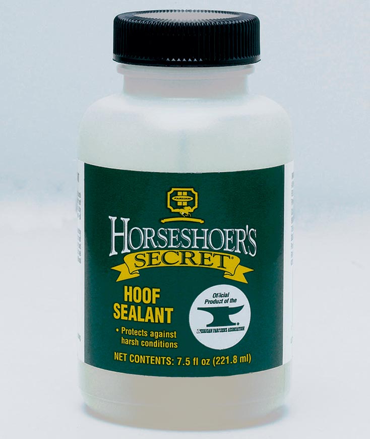 HOOF SEALANT fortifica la parete dello zoccolo, mantenendo il giusto grado d’umidità 222 ml