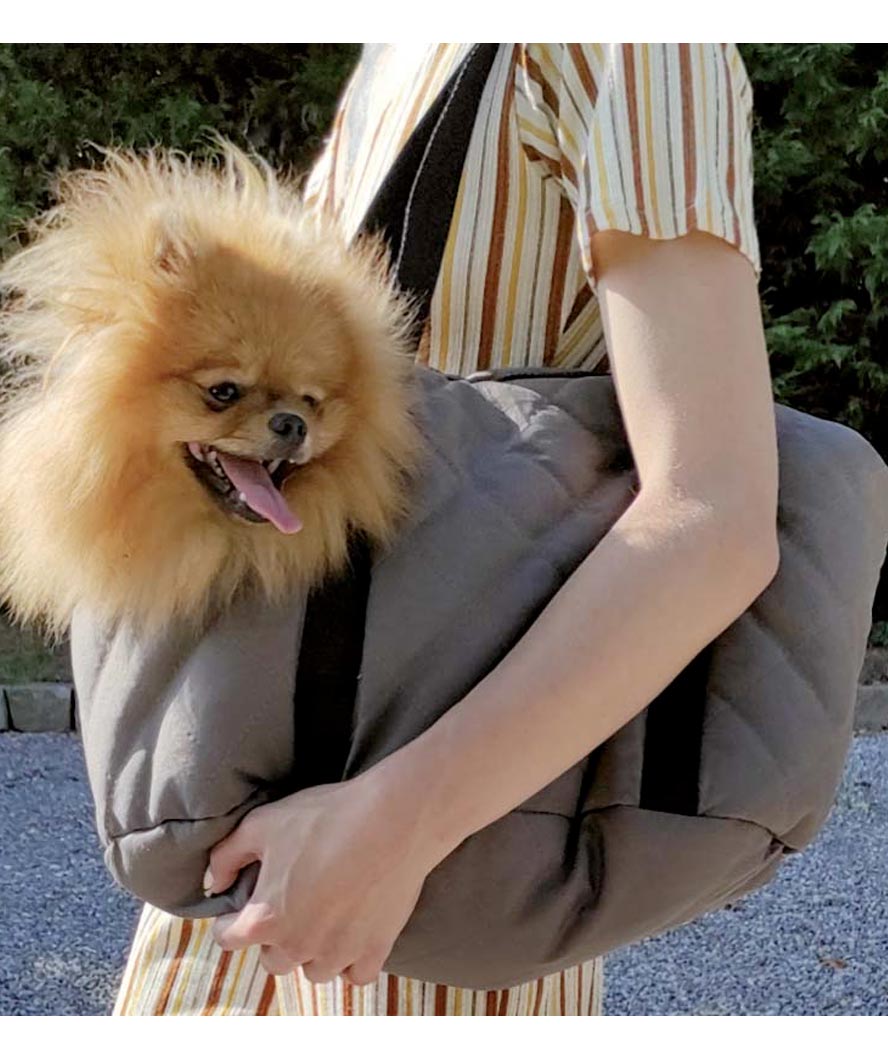 Borsa trasportino marrone imbottito con tante tasche e tracolla per cani e gatti modello Promenade - foto 1