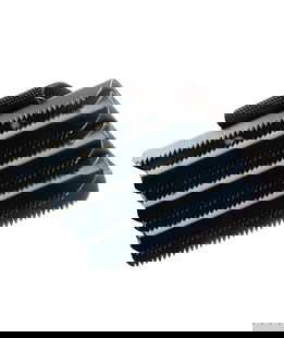 Striglia in ferro verniciato con passamano in nylon e denti fini