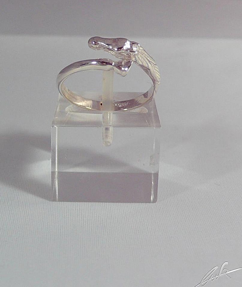 Anello testa di cavallo e zoccolino regolabile realizzato a mano in argento titolo 925