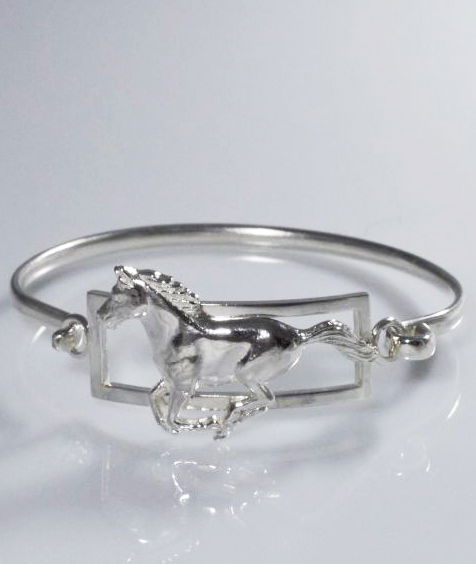 Bracciale rigido Cavallo al galoppo 2 in argento 925