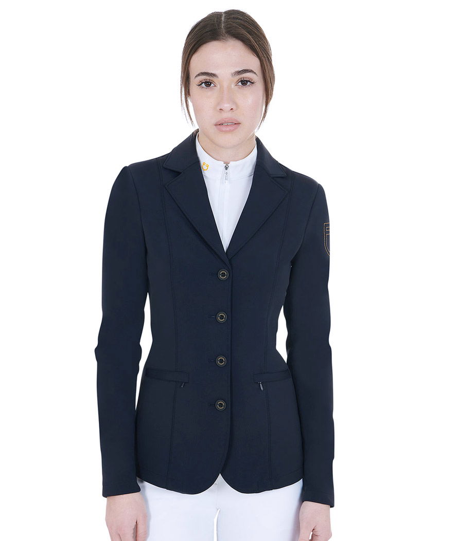 Giacca da donna da concorso slim fit in tessuto tecnico con logo ricamato a contrasto