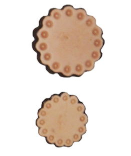 Coppia di rosette in cuoio lavorato per selle western